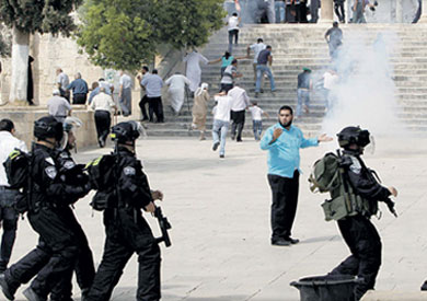 قوات الاحتلال تقتحم المسجد الأقصى